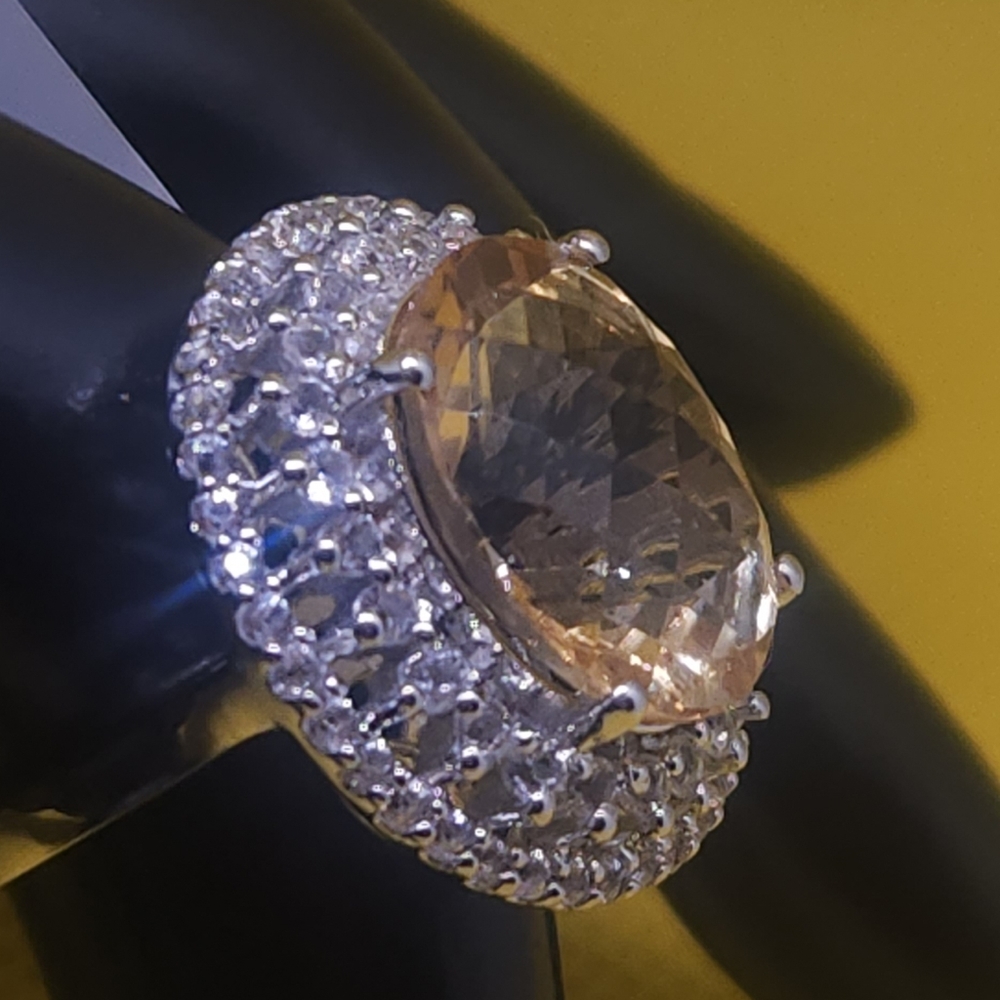 Ladies Ring - Picture 2 of 5
